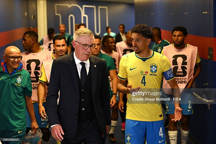 “Sóng ngầm” phòng thay đồ Brazil: Cunha thay Thiago, Casemiro bị Fabinho chiếm chỗ? - 1