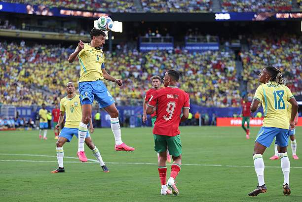 Brazil "học lỏm" Arsenal bài phạt góc, HLV Ancelotti lý giải vì sao không dùng Endrick - 1