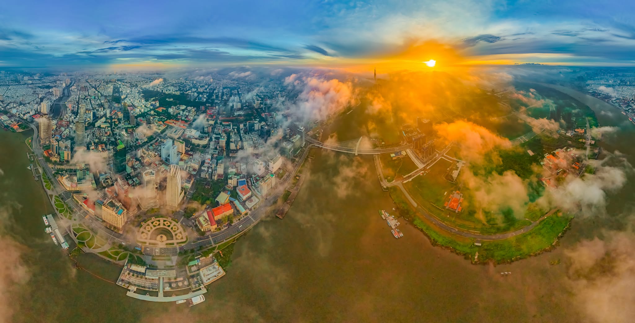 Dòng sông kể chuyện thành phố mang tên Bác - 1