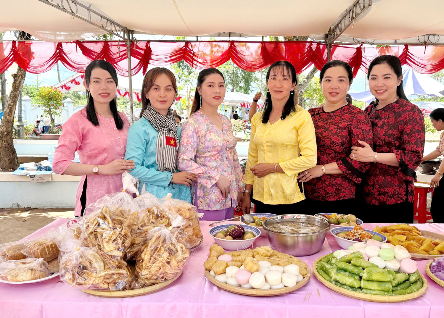 Từng bước nâng tầm Lễ hội Sông nước miệt vườn ở cồn Mỹ Phước - 3
