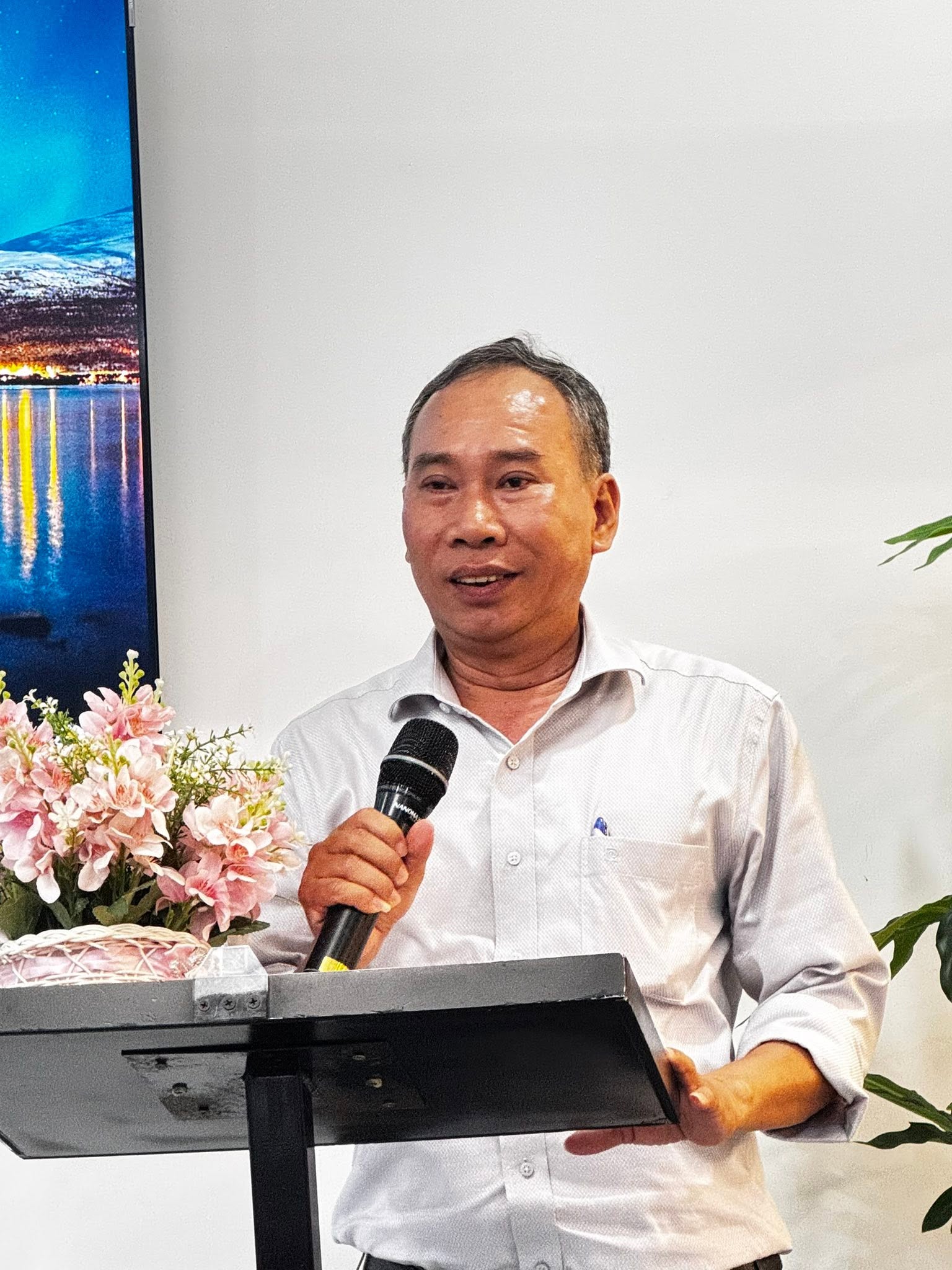 Phường Nam Nha Trang gặp mặt các cơ quan báo chí dịp 21/6 - 1