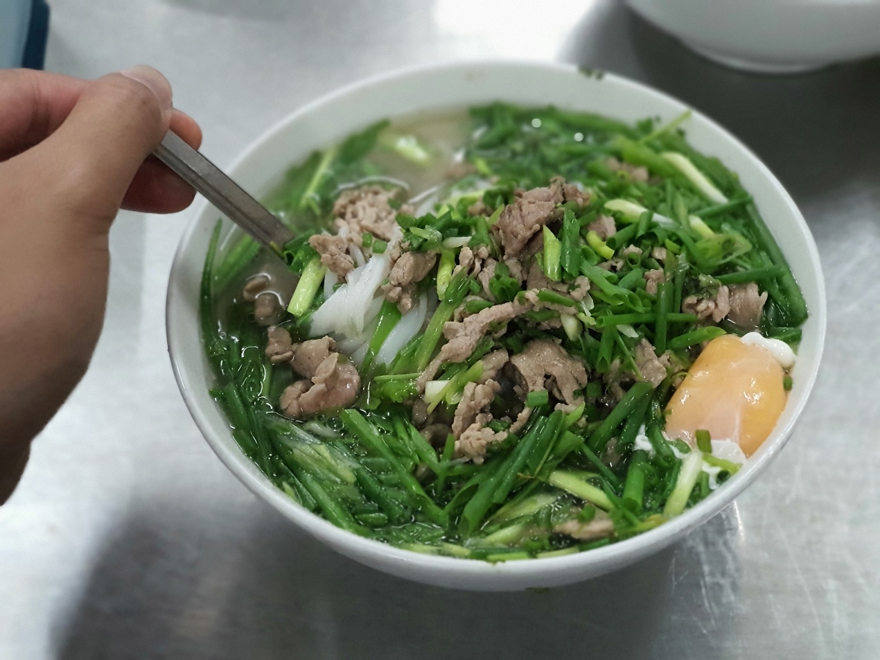 Ra Hà Nội, việc đầu tiên là đi ăn phở… - 3
