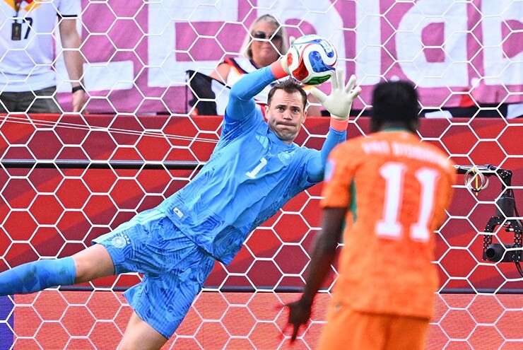 ĐT Đức thắng nghẹt thở: Neuer phá kỷ lục, siêu dự bị lập kỳ tích 36 năm - 1