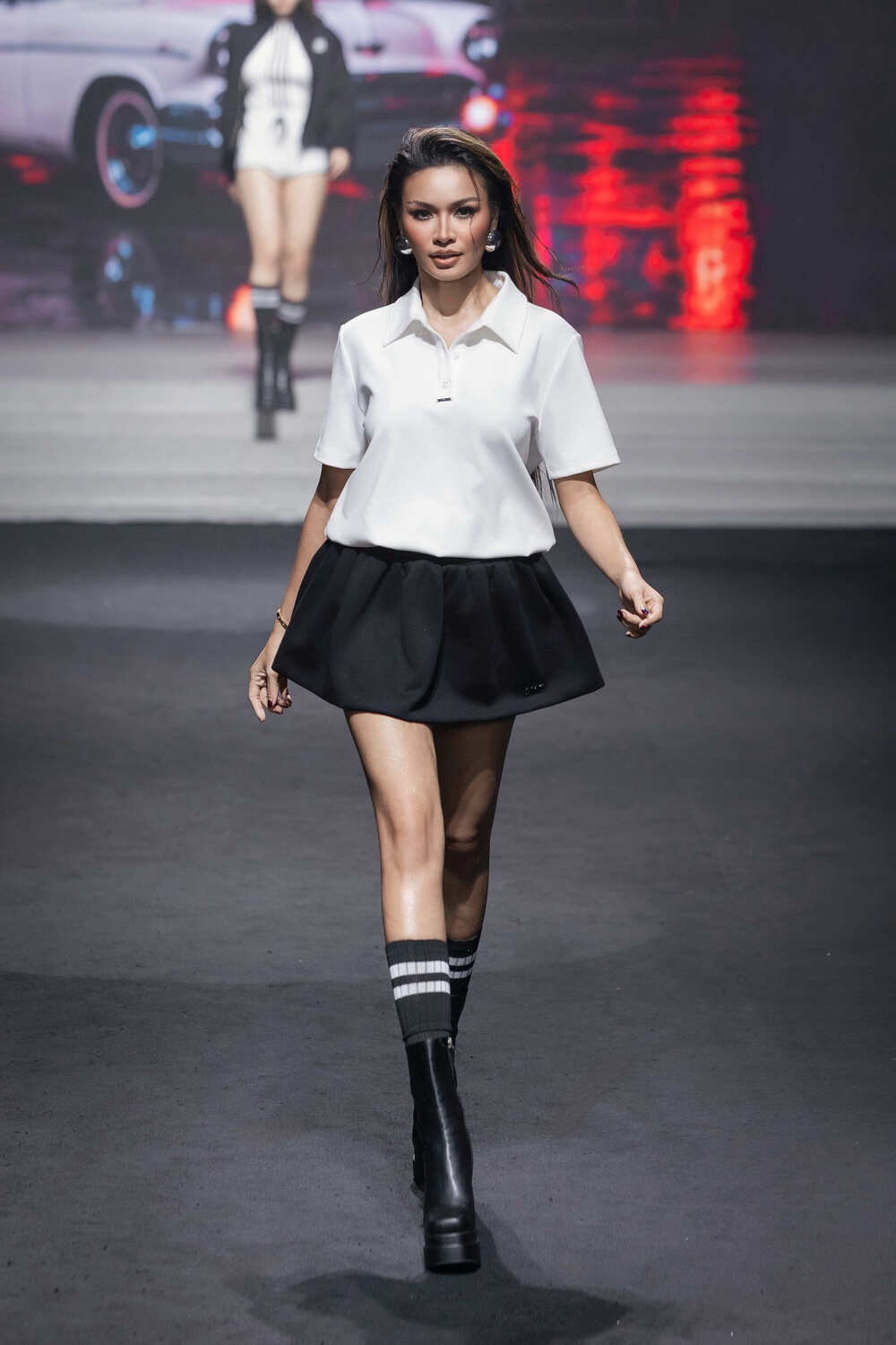 Hơn 130 người mẫu cùng 17 Hoa hậu, Á hậu tỏa sáng trong show diễn của Đỗ Mạnh Cường - 4