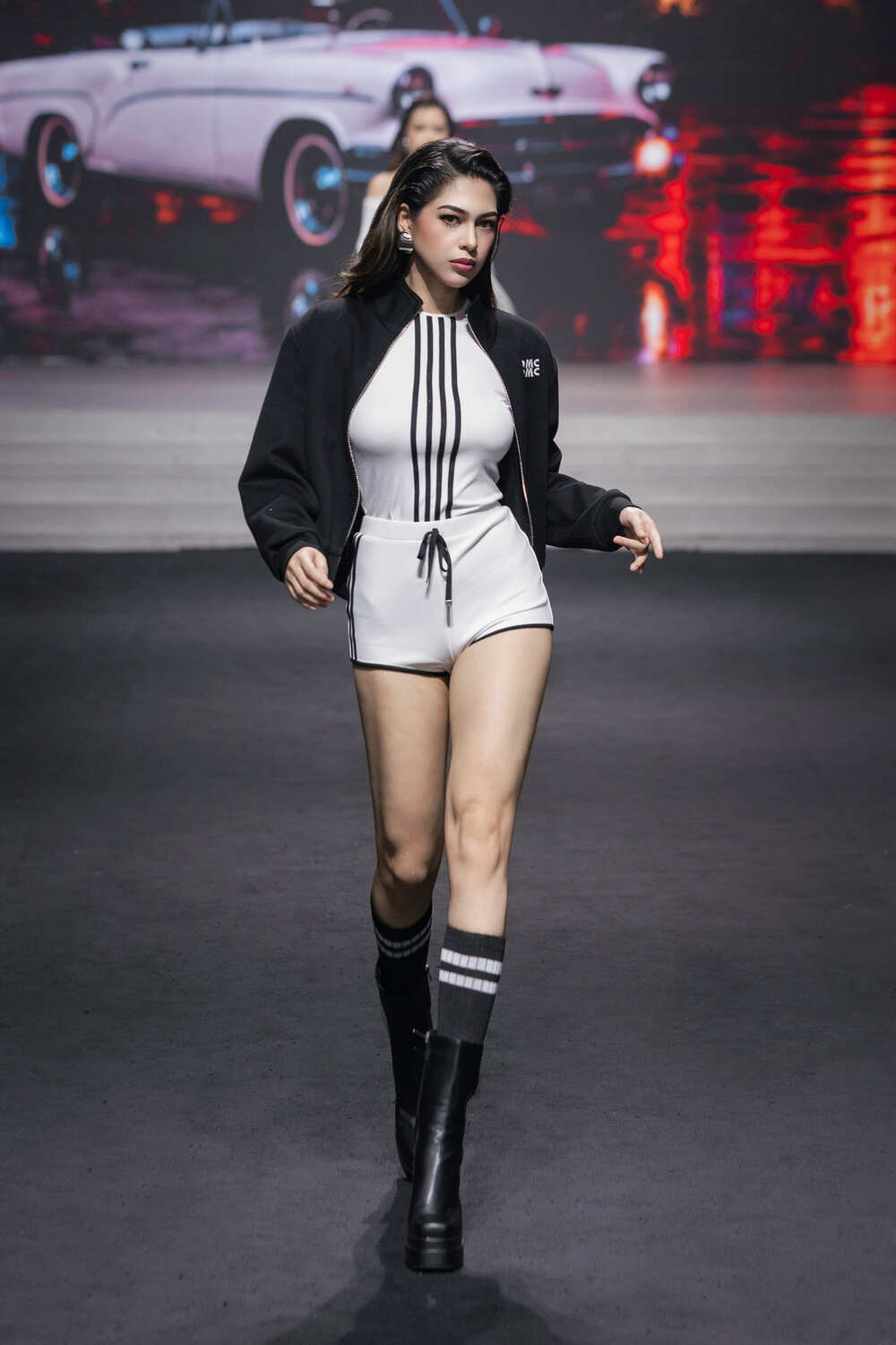 Hơn 130 người mẫu cùng 17 Hoa hậu, Á hậu tỏa sáng trong show diễn của Đỗ Mạnh Cường - 5