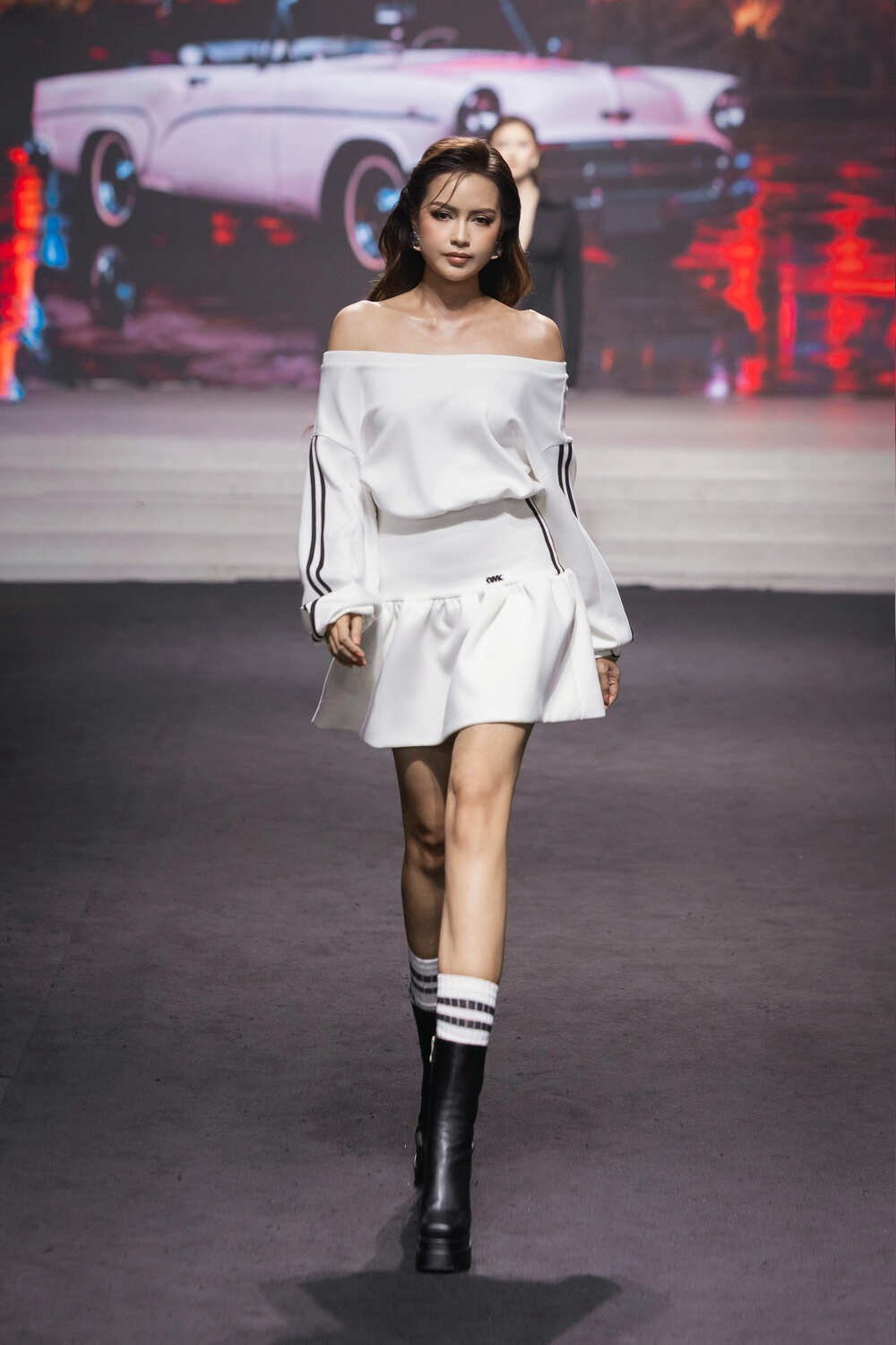 Hơn 130 người mẫu cùng 17 Hoa hậu, Á hậu tỏa sáng trong show diễn của Đỗ Mạnh Cường - 7