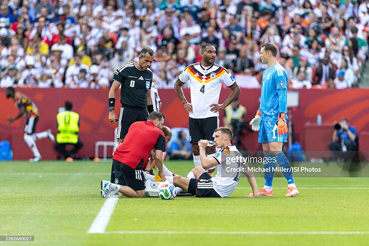 ĐT Đức nhận tin sốc, trung vệ số 1 nghỉ hết World Cup 2026 - 1