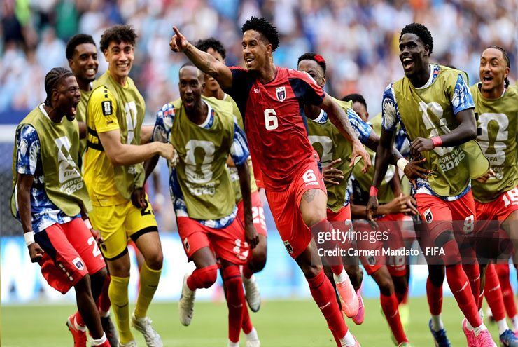 Siêu phẩm sút phạt 32m giúp Cape Verde đi vào lịch sử World Cup sau 60 năm - 1