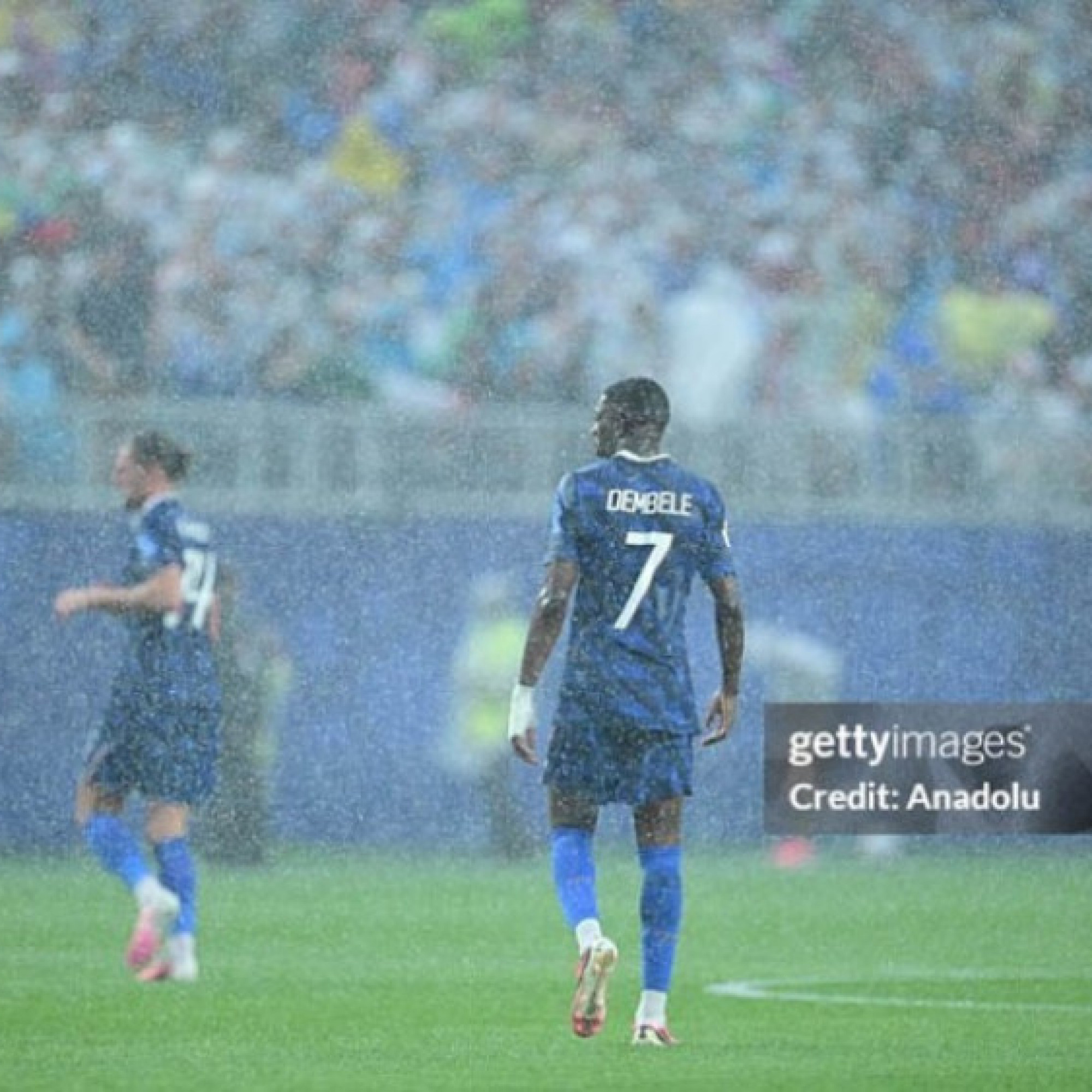  - Pháp đấu Iraq trở thành trận đầu tiên ở World Cup 2026 phải tạm hoãn do thời tiết xấu