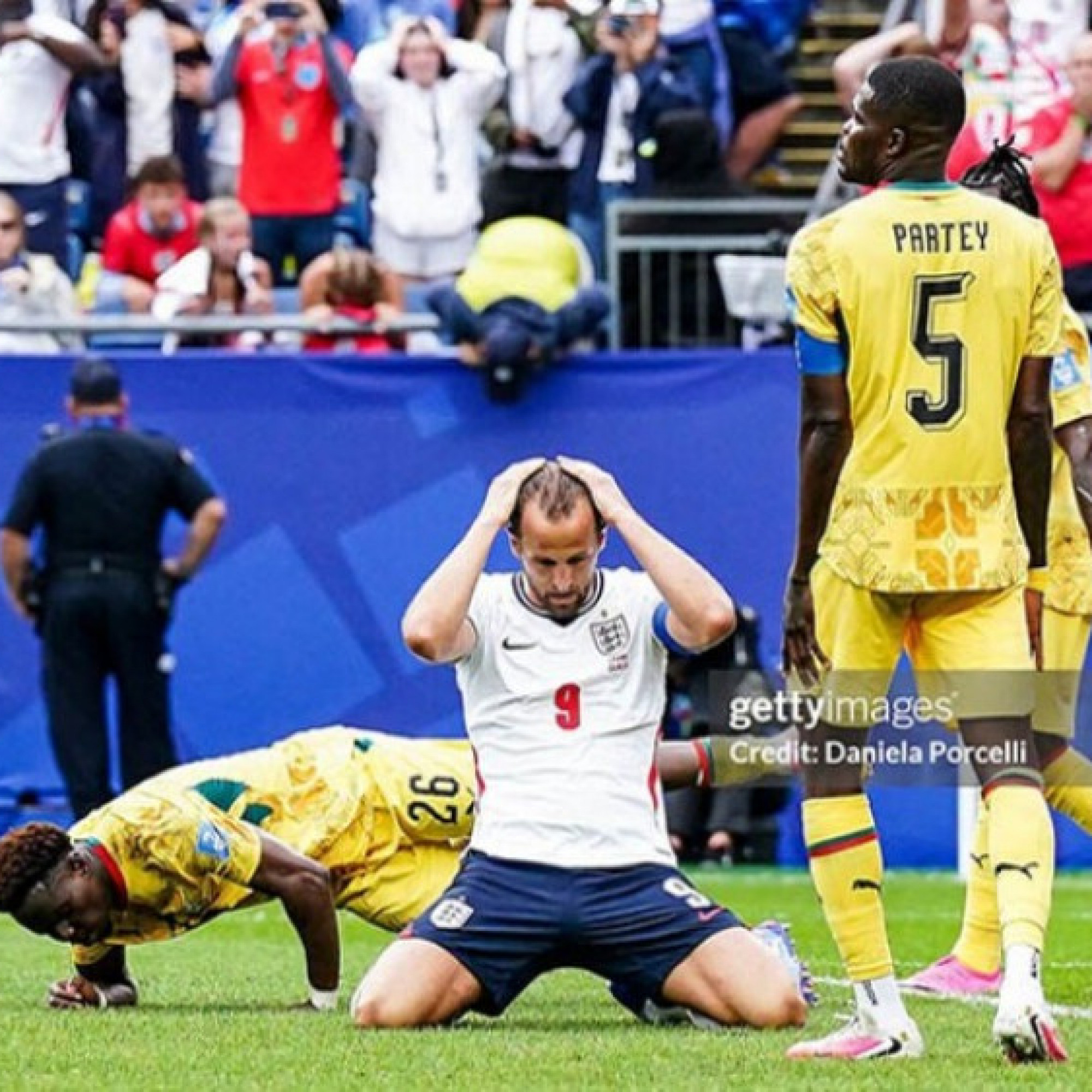  - Tình huống HOT Anh - Ghana: Harry Kane bỏ lỡ thời cơ, "Tam sư" tiếc nuối