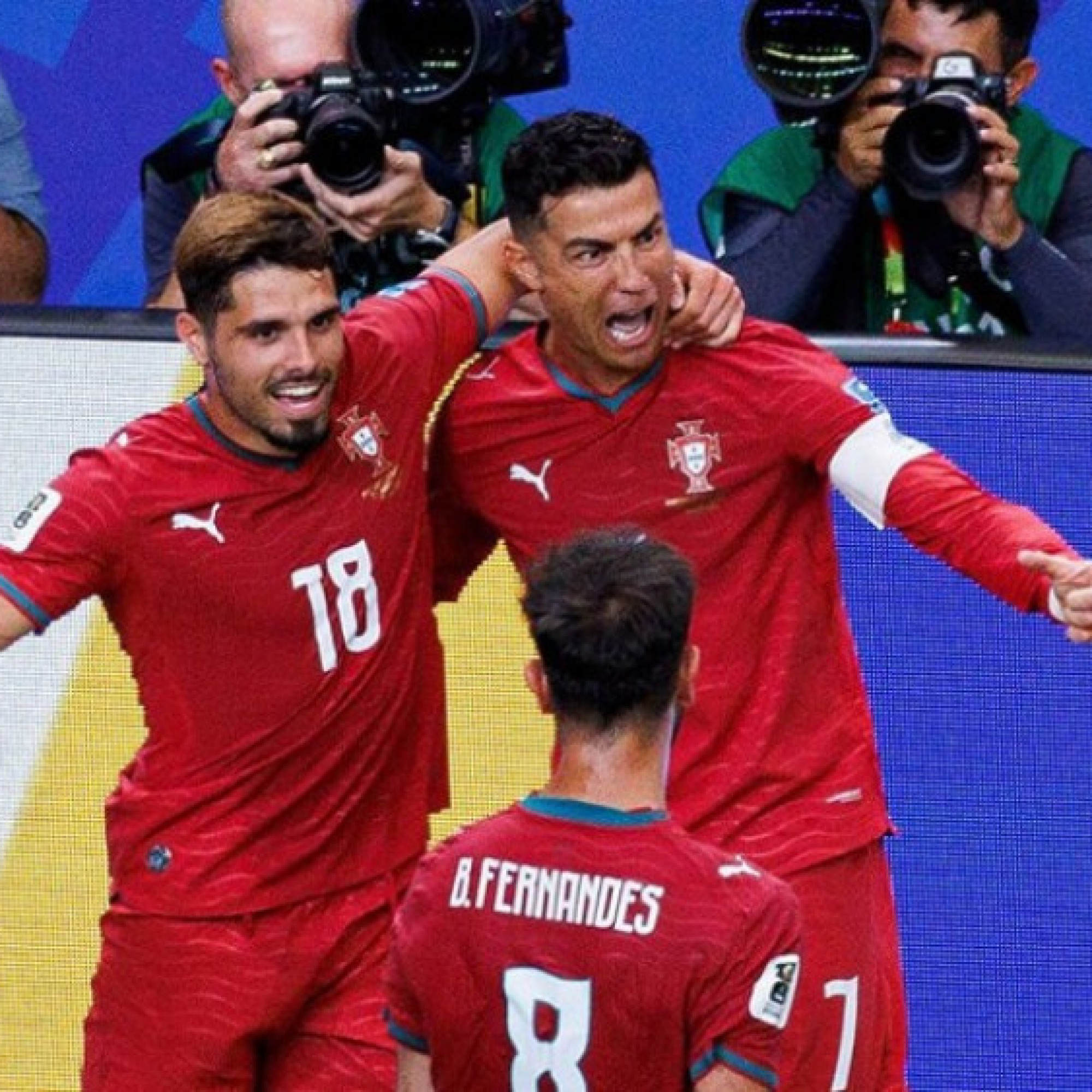  - Bồ Đào Nha bị Colombia vượt mặt, có khả năng sớm gặp ĐT Anh ở World Cup