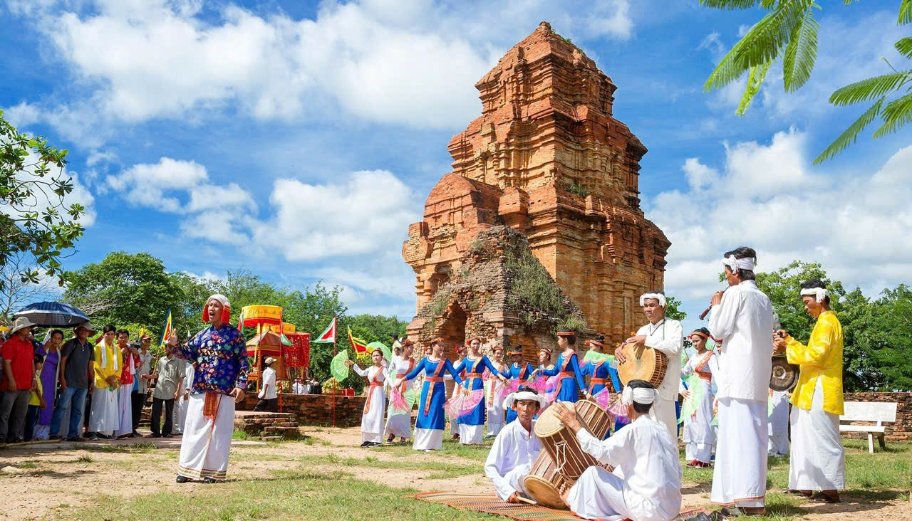 Ngày hội Văn hóa dân tộc Chăm năm 2026: Tôn vinh bản sắc văn hóa trong kỷ nguyên mới - 1