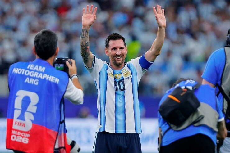 Messi sinh nhật tuổi 39: Ly rượu vang hảo hạng, vĩ đại nhất mọi thời đại - 3