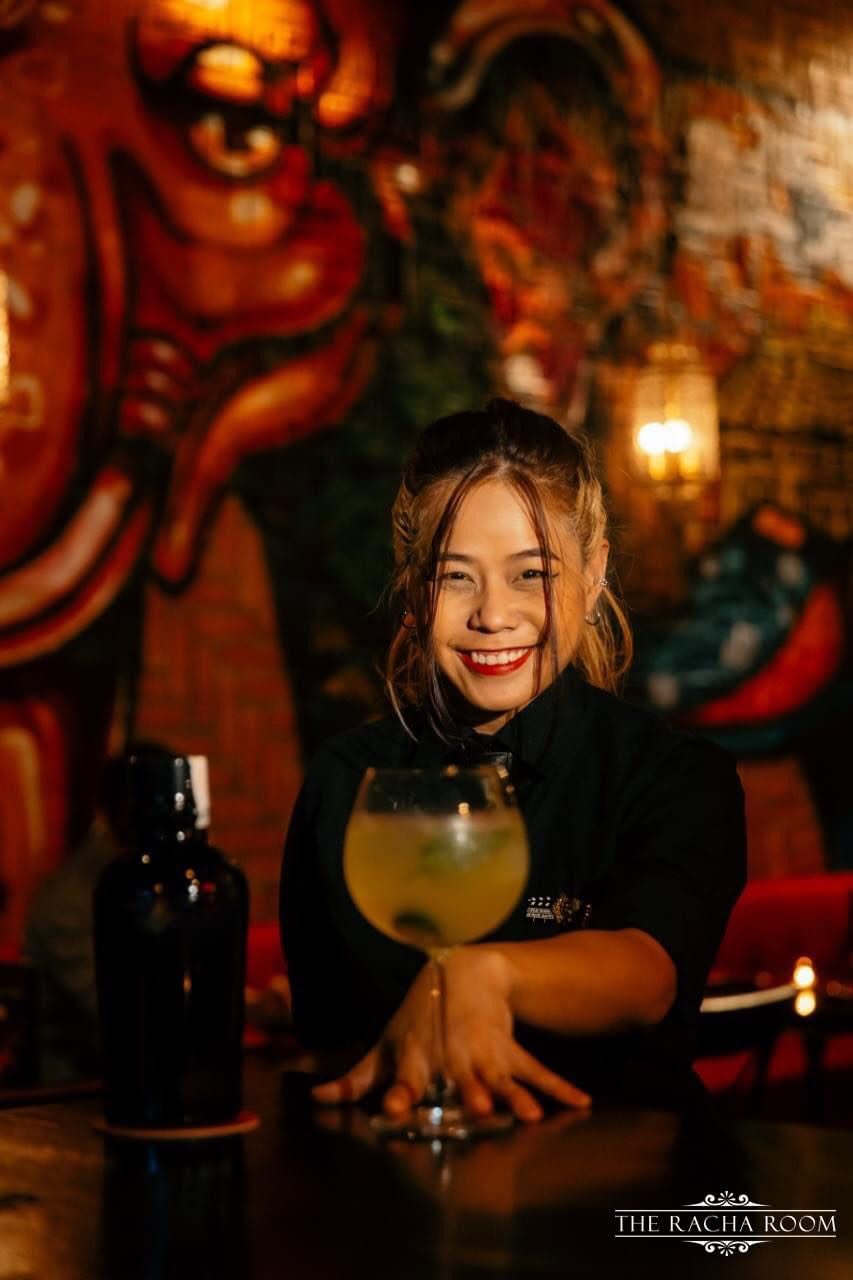 Jib: Nữ bartender Thái Lan góp sắc màu cho nightlife Sài Gòn - 1