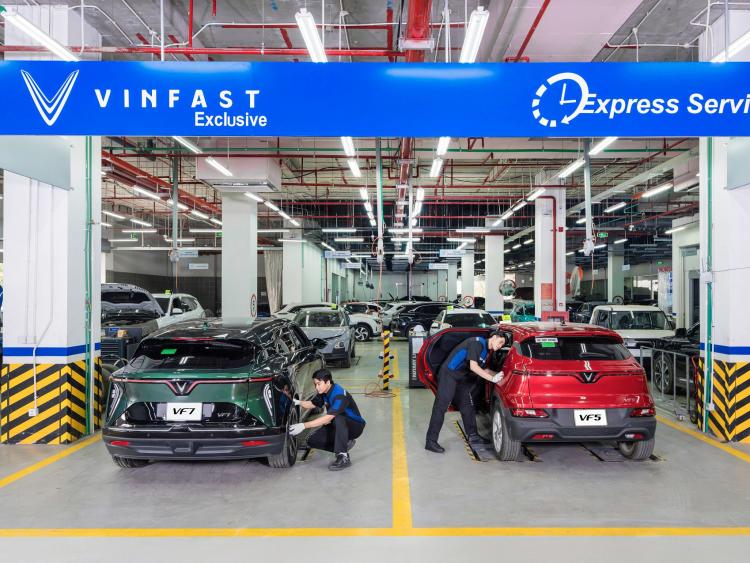 Hạ tầng dịch vụ và trạm sạc giúp chủ xe điện VinFast tự tin di chuyển đường dài