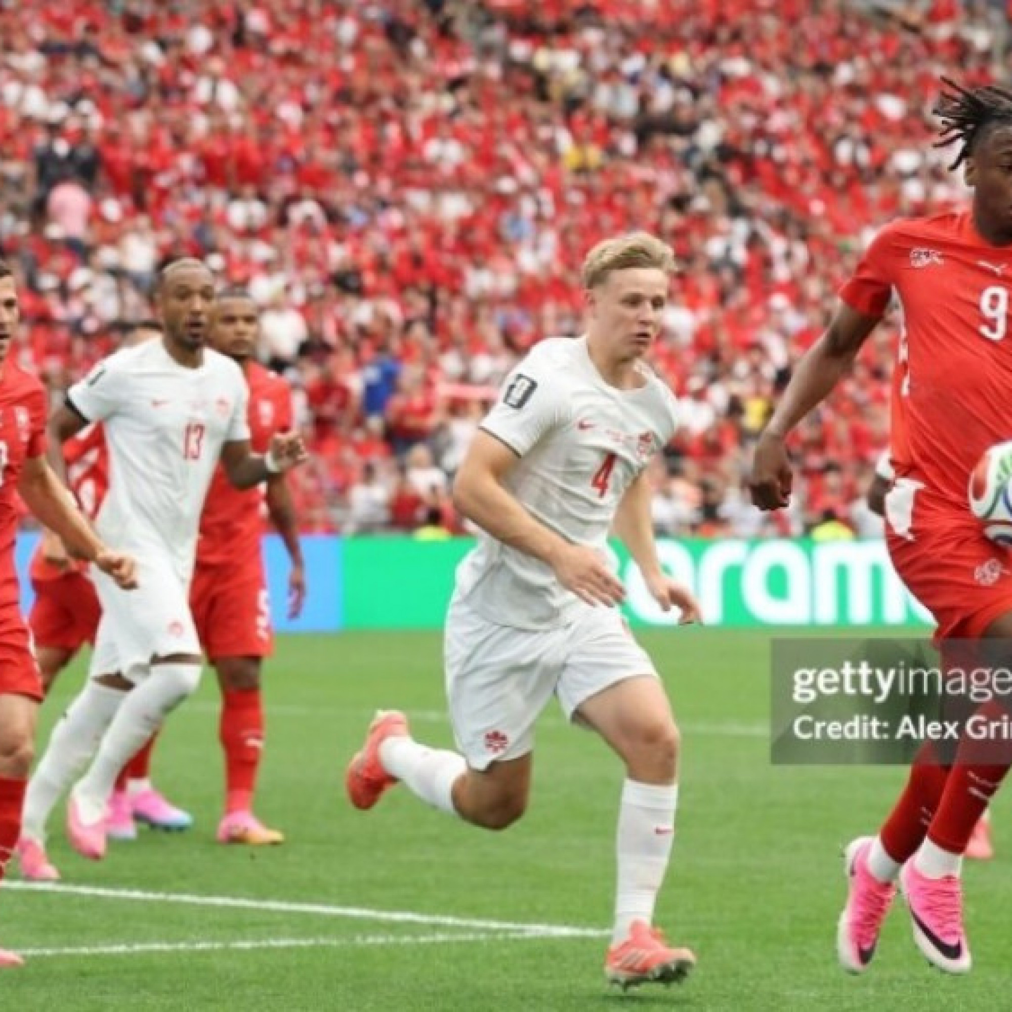  - Trực tiếp bóng đá Thụy Sĩ - Canada: Cơ hội bị bỏ lỡ đáng tiếc (World Cup)