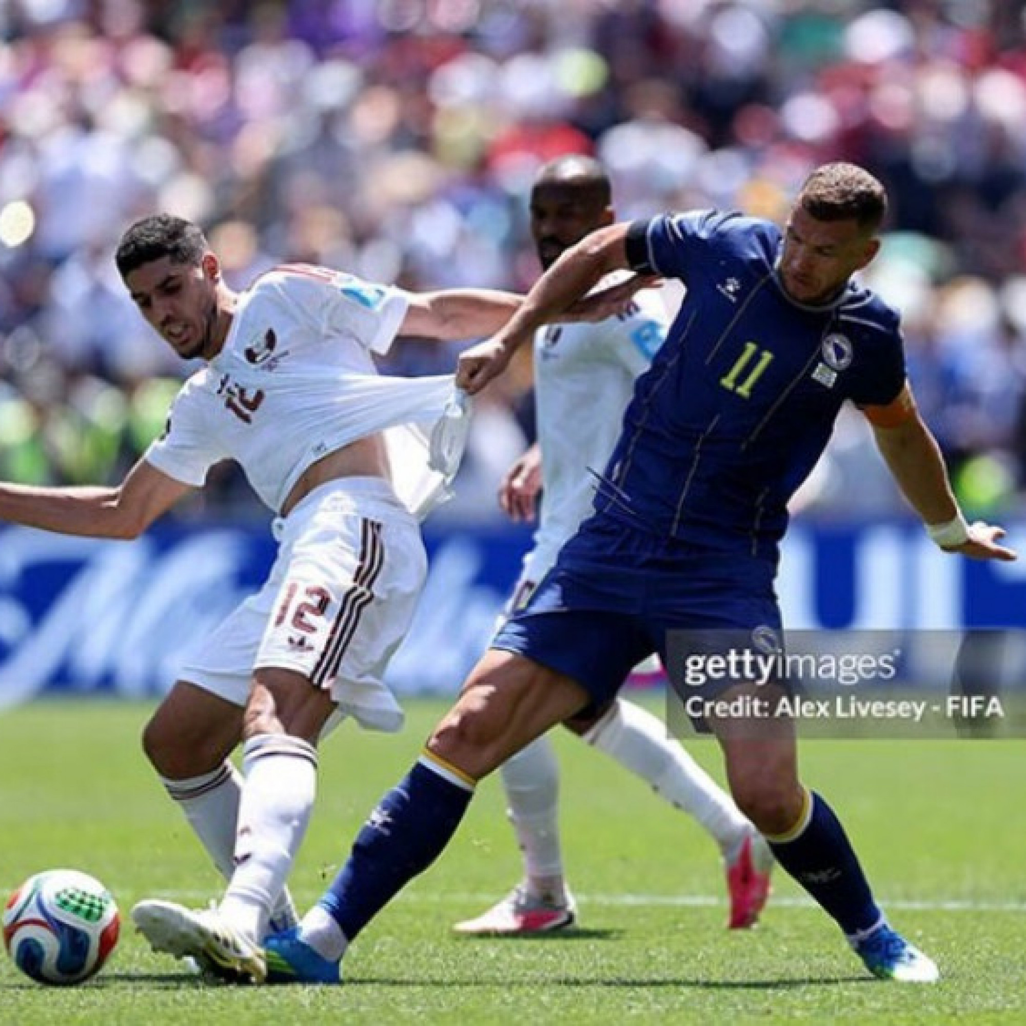  - Video bóng đá Bosnia & Herzegovina - Qatar: Định đoạt phút 80, sáng cửa ẵm vé vàng (World Cup)