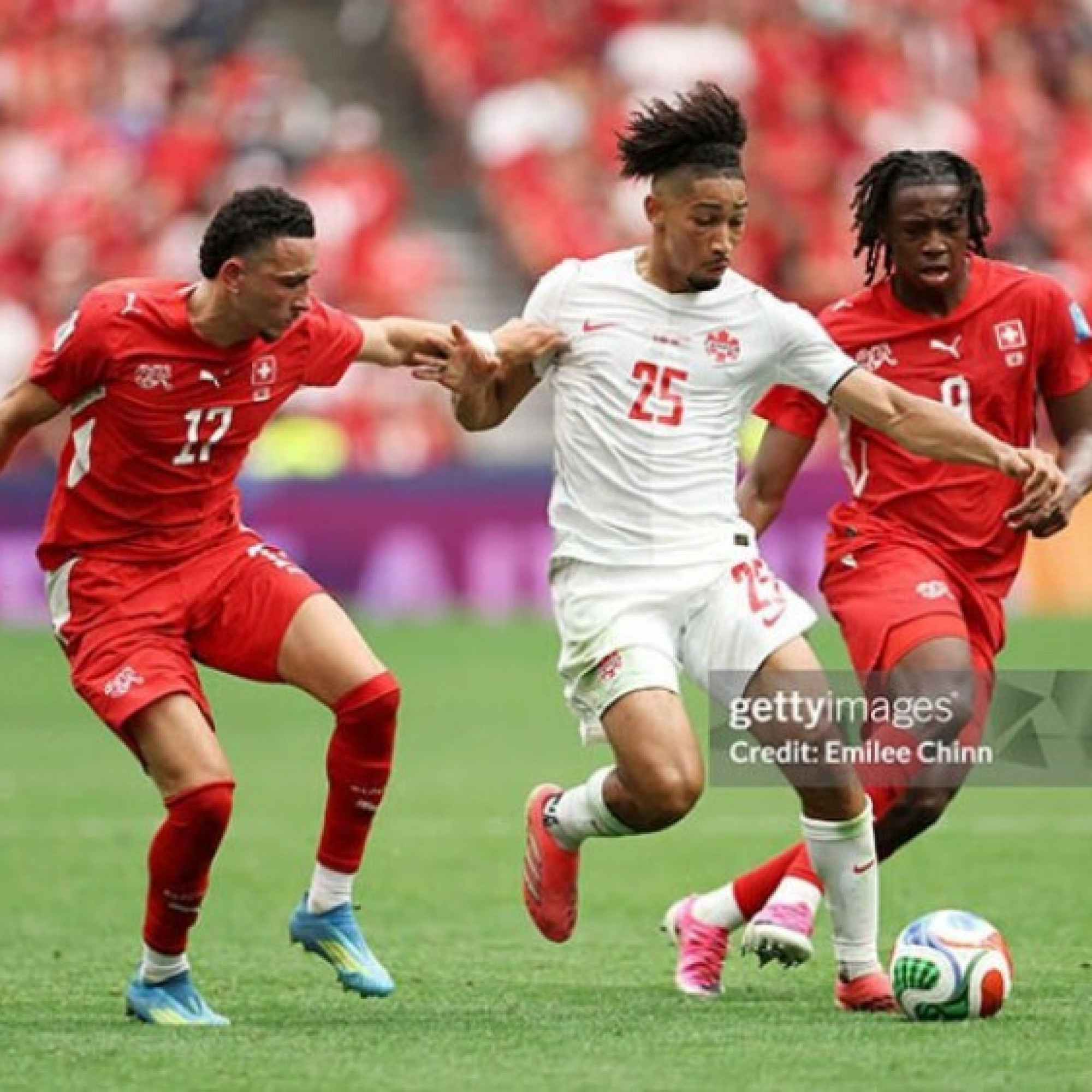  - Anh hào đoạt vé World Cup: Brazil - Thụy Sĩ đoạt ngôi đầu, chủ nhà Canada ghi danh