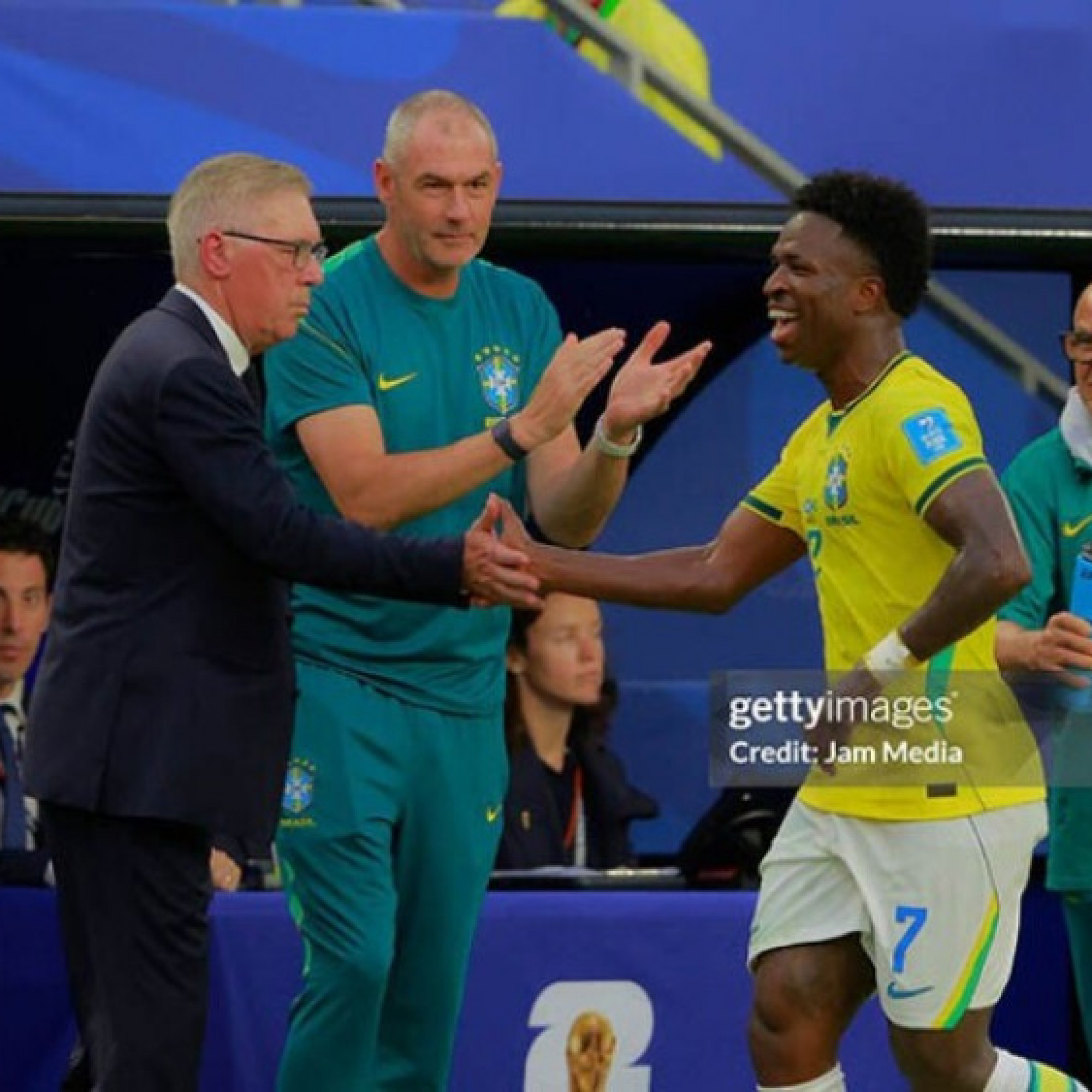  - Brazil ngạo nghễ vào vòng 1/16 World Cup: Vinicius rực rỡ, “Selecao” mơ cúp vàng