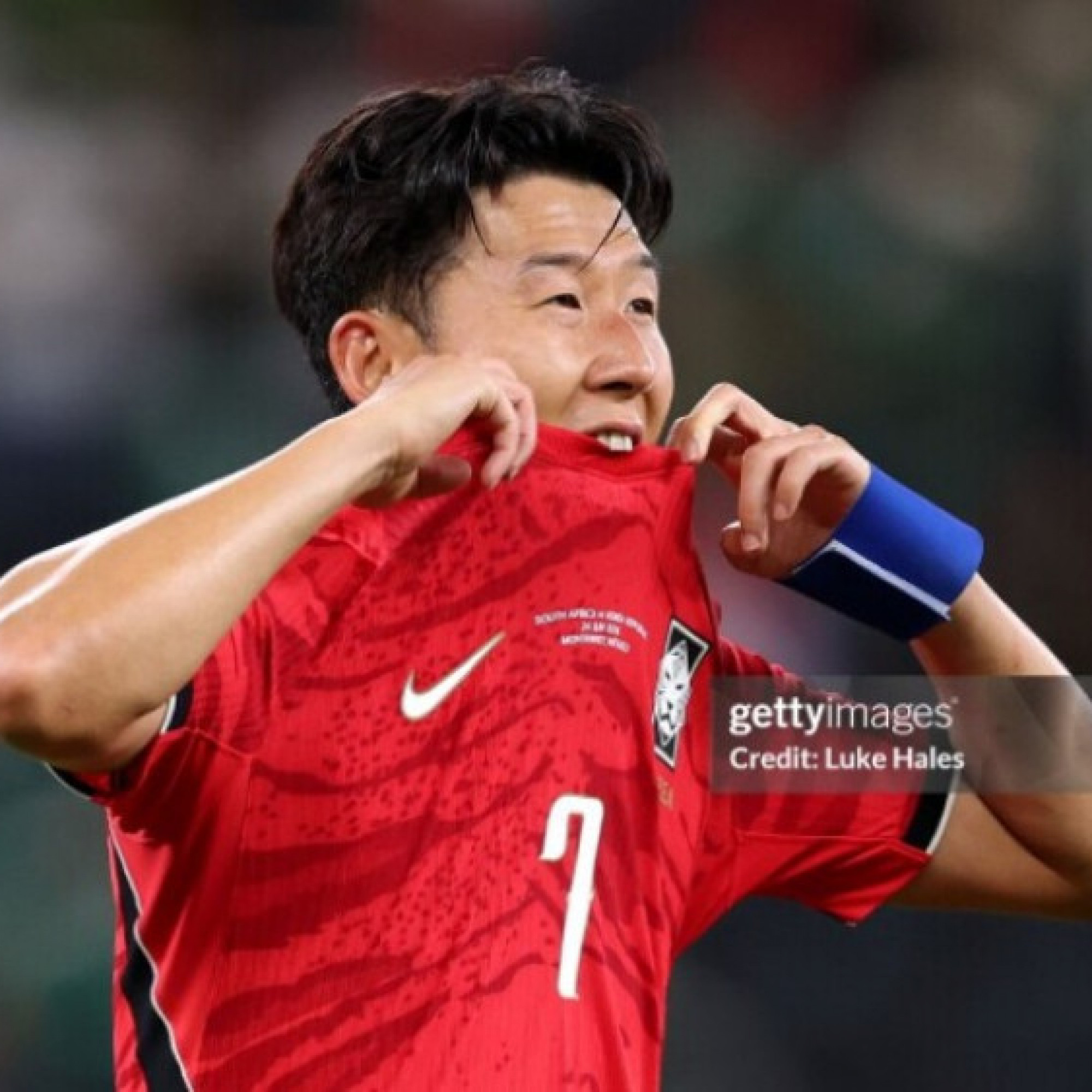  - Hàn Quốc thua Nam Phi khó tin tại World Cup, run rẩy chờ số phận
