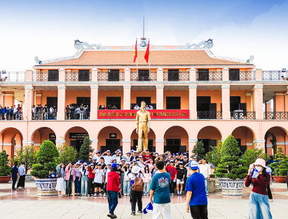 Suy ngẫm - Hành trình nửa thế kỷ tự hào: TP.HCM kiến tạo tương lai từ những đột phá thể chế