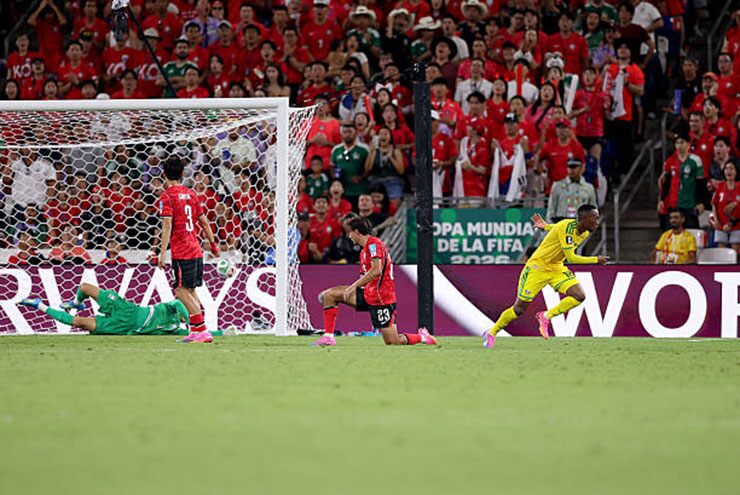 Hàn Quốc thua sốc, khả năng ở lại World Cup cao hay thấp? - 1