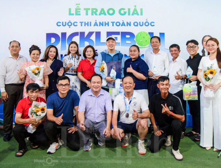 Trao giải Cuộc thi ảnh 