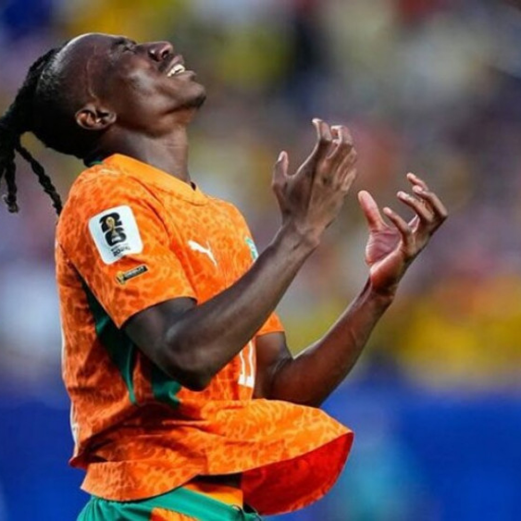  - Rơi nước mắt vì lá thư của"Messi châu Phi" gửi người em gái quá cố ở World Cup