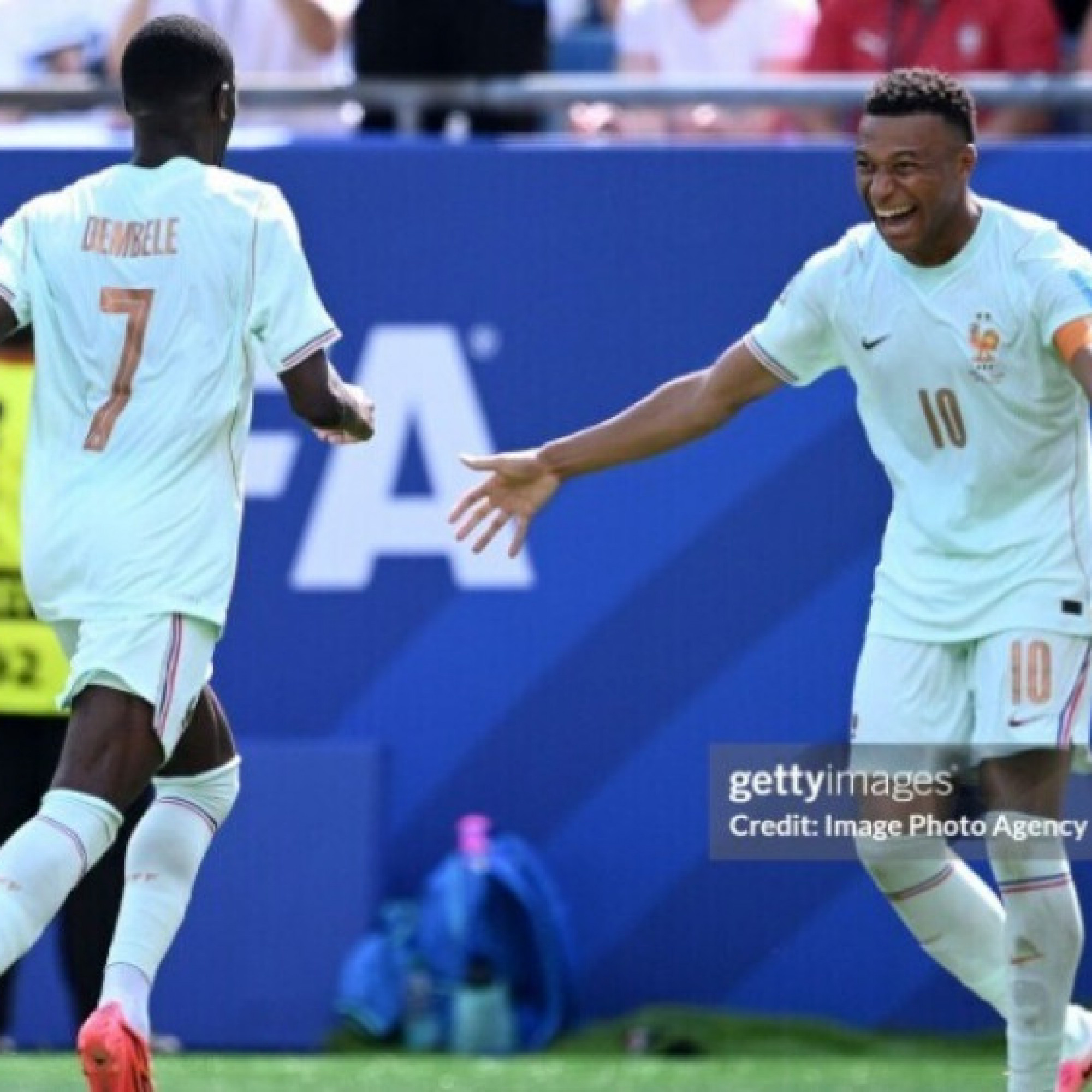  - Na Uy đấu Pháp: “Nhạc trưởng” Mbappe cú đúp kiến tạo, Dembele ghi siêu phẩm