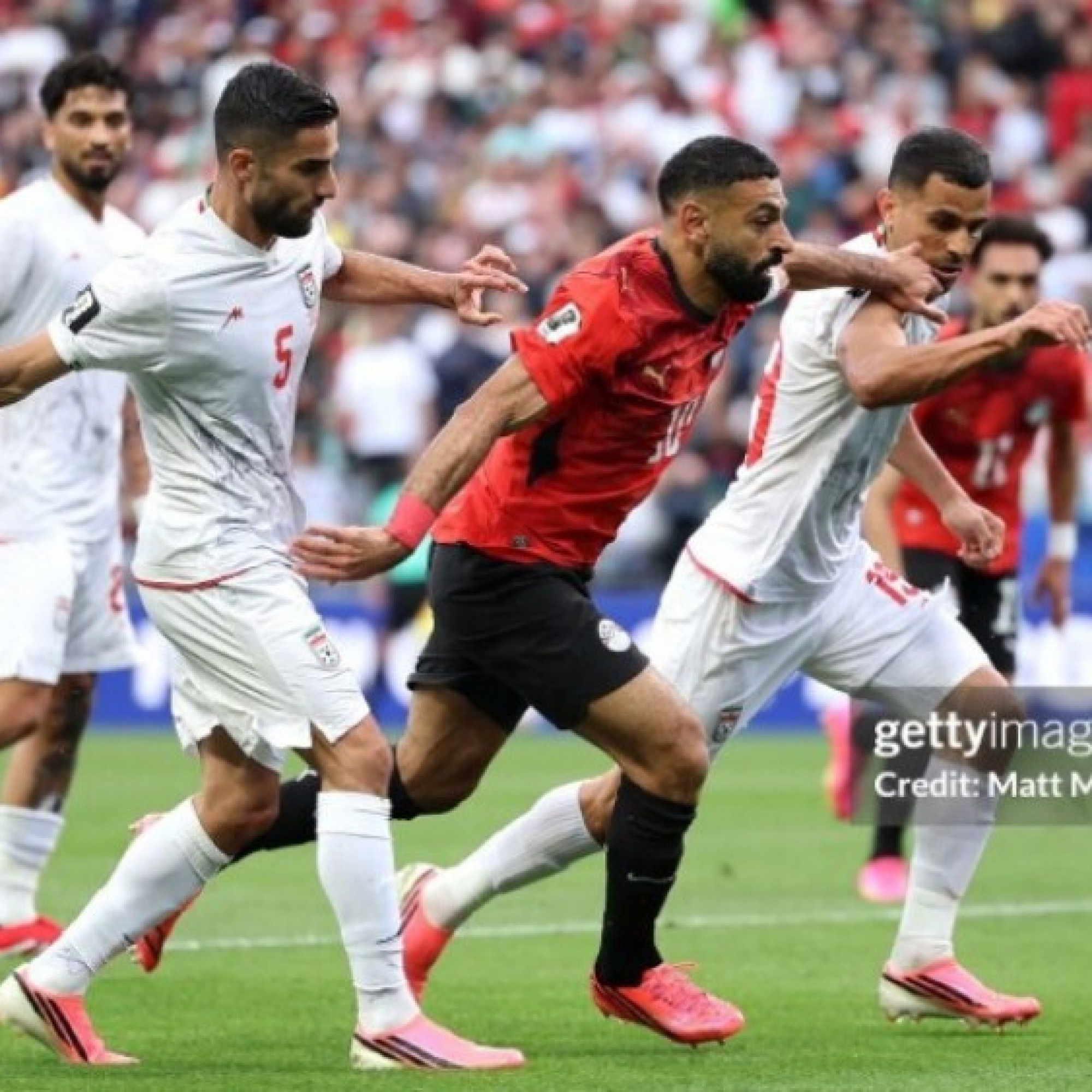  - Video bóng đá Ai Cập - Iran: Hấp dẫn 14 phút 2 bàn (World Cup)