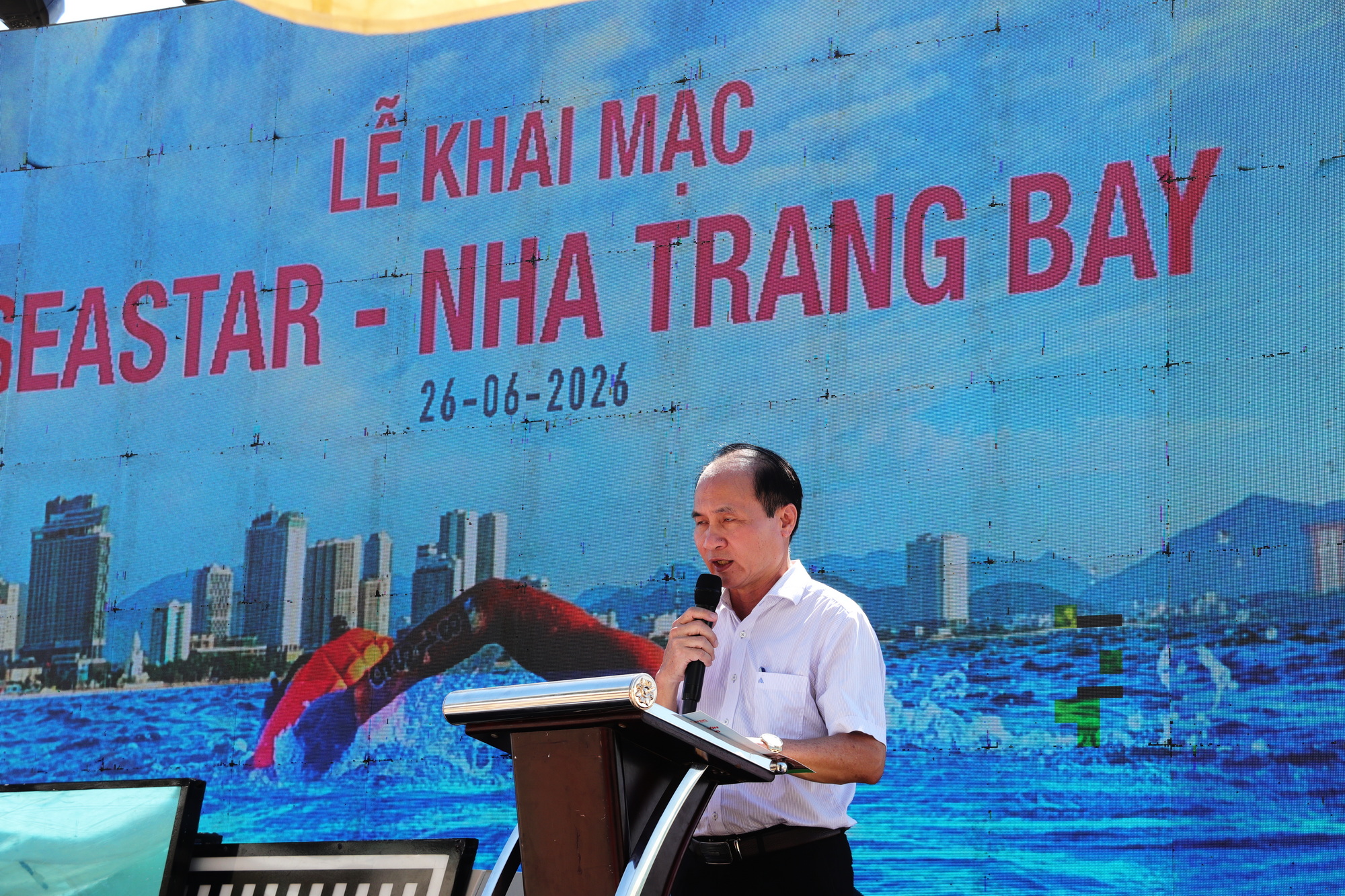 Hơn 1.500 VĐV tranh tài tại SeaStar Nha Trang Bay - 1