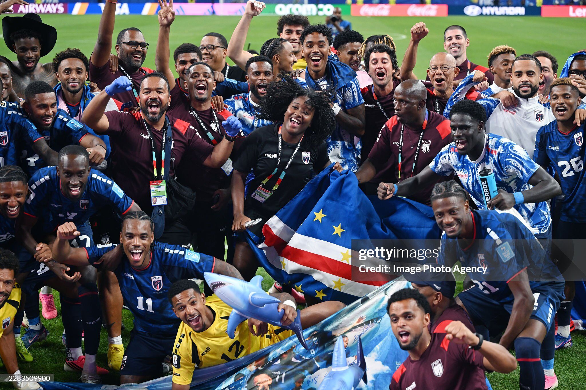 “Ngựa ô” Cape Verde gây chấn động World Cup: Bất bại vòng bảng, vỡ òa đoạt vé vàng - 12