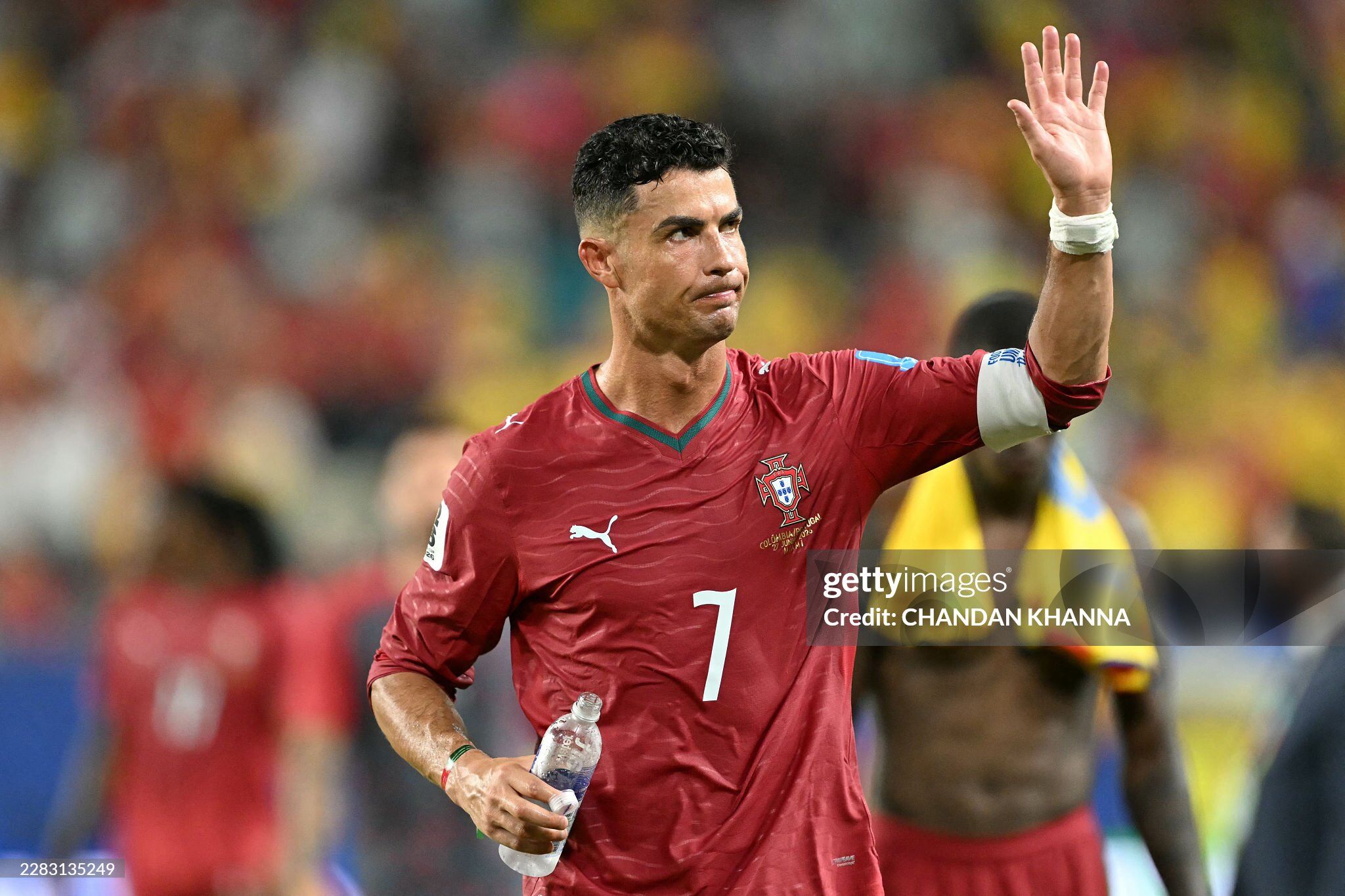 Bồ Đào Nha vất vả đấu Colombia: Ronaldo ôm vai đau đớn, hụt siêu phẩm - 14