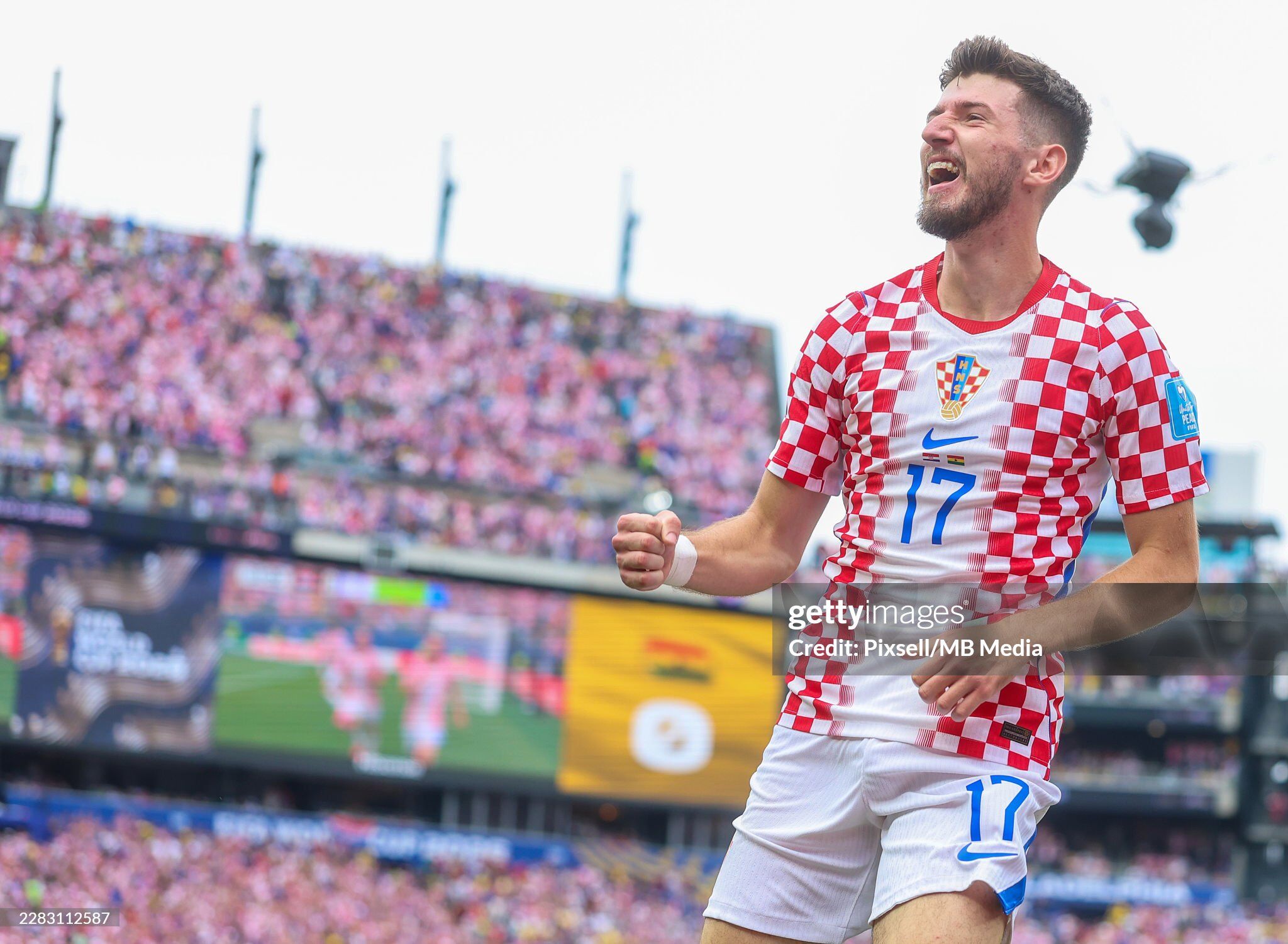 Nóng bảng xếp hạng World Cup: ĐT Anh vất vả giữ ngôi đầu, Ghana dễ gặp Bồ Đào Nha - 1