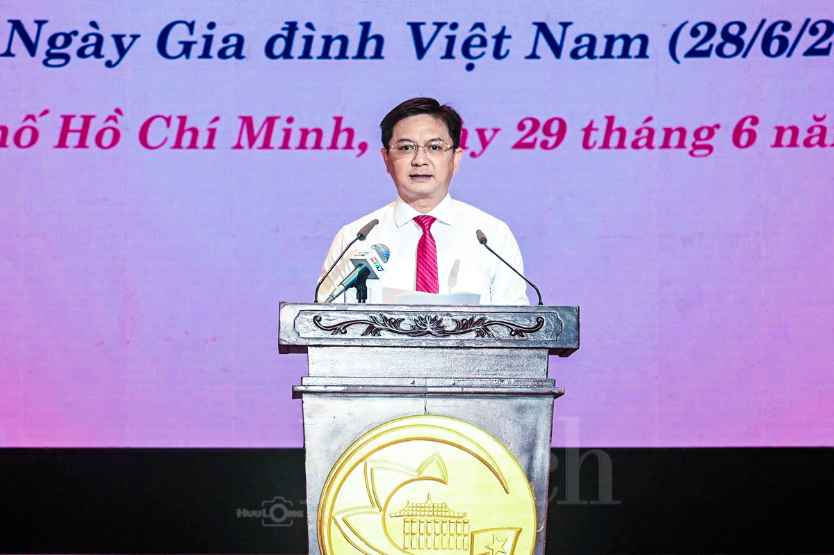 Tôn vinh các gia đình giữ lửa hạnh phúc, dựng xây thành phố nghĩa tình - 4