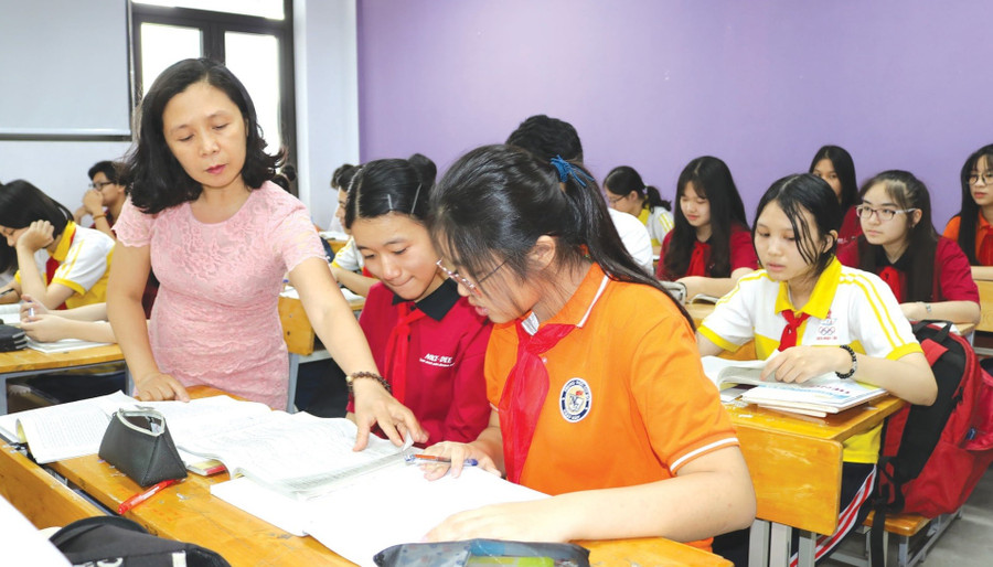 tu nghi quyet so 71-nq/tw cua bo chinh tri toi phat huy vai tro cua giao duc va dao tao trong xay dung y thuc xa hoi moi o vung dong bang song hong hien nay - 7