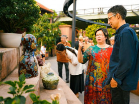 - Đi xem những tác phẩm độc đáo được tạo nên từ đất và lửa