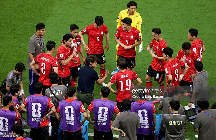 HLV ĐT Hàn Quốc từ chức vẫn không yên, bị cửa hàng "tẩy chay" sau World Cup - 3