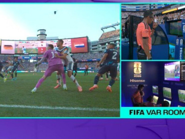 ĐT Đức thua tức tưởi ở World Cup, bị VAR 