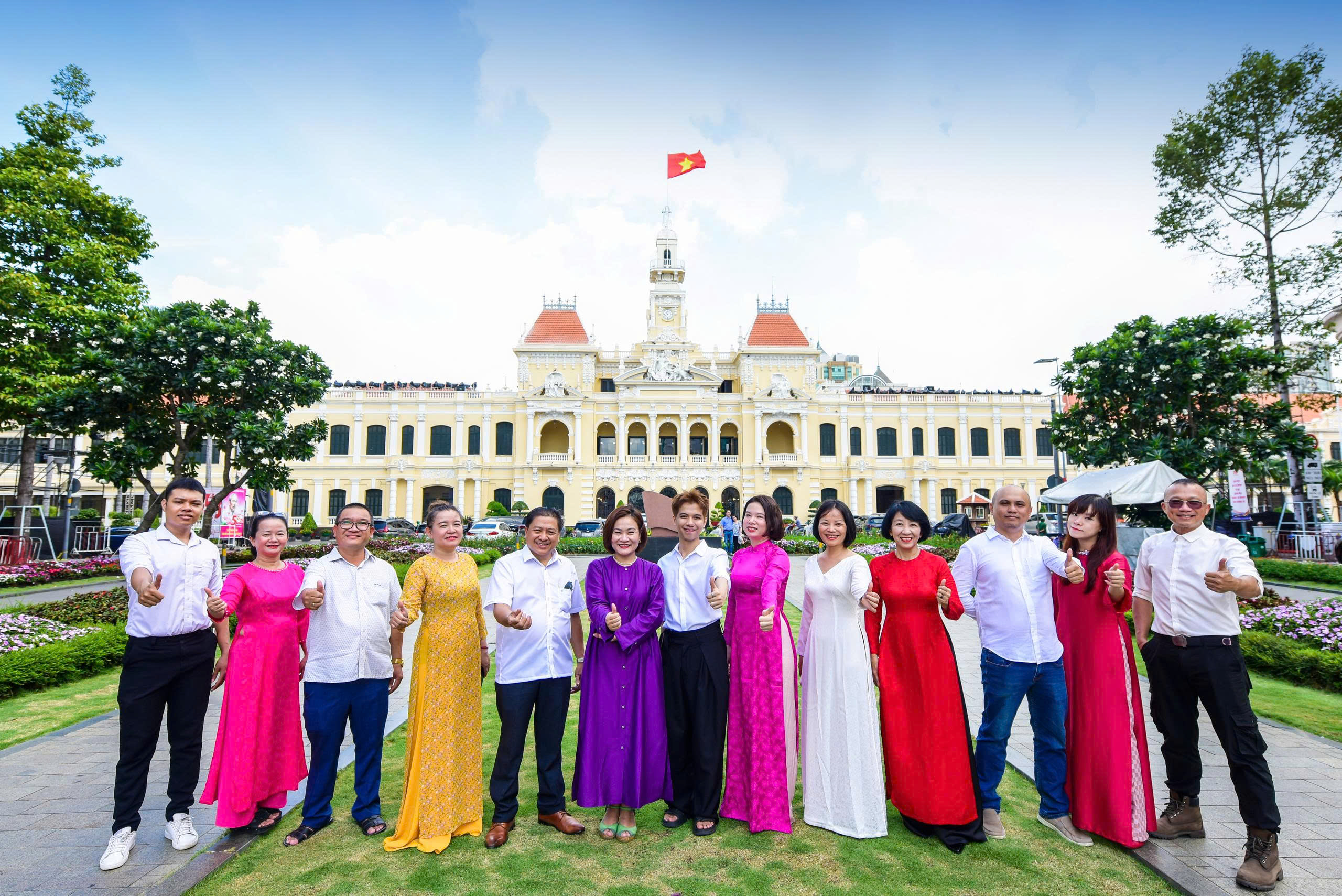 Người kể chuyện về những chuyến đi - 3