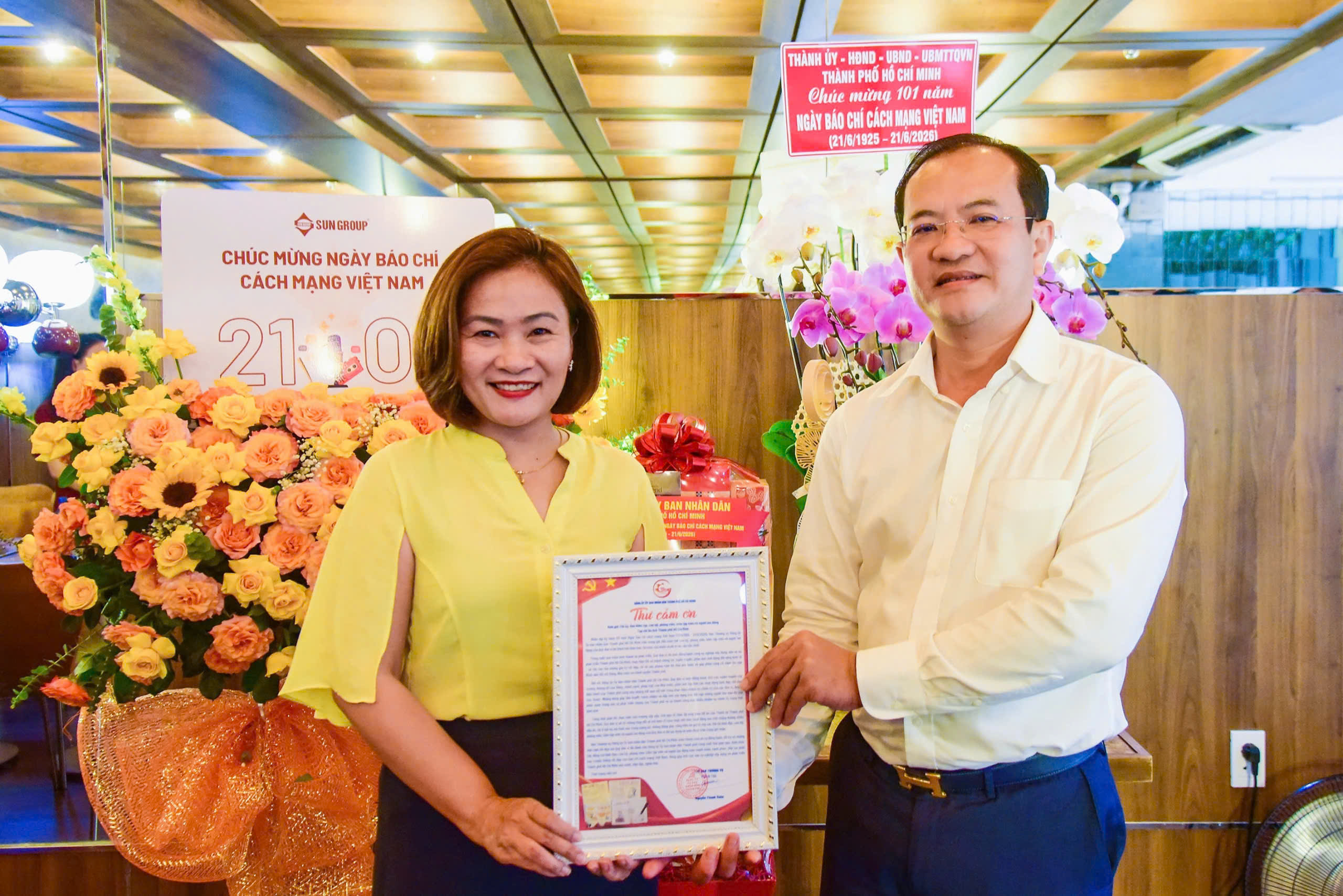 Đảng ủy UBND TP.HCM gửi thư cảm ơn các thế hệ người làm báo - 2