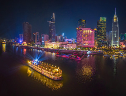  - Thành phố rạng rỡ tên vàng