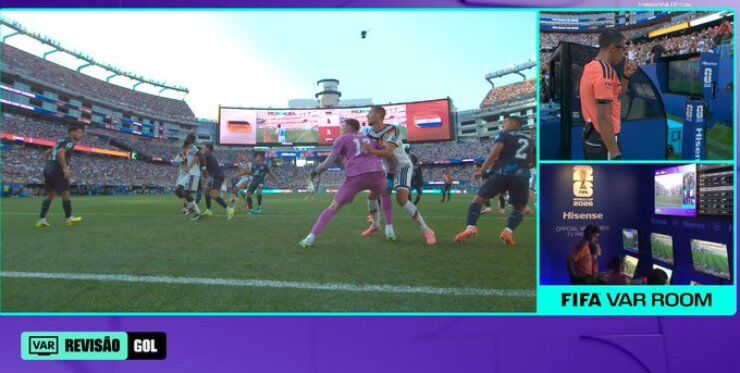 ĐT Đức thua tức tưởi ở World Cup, bị VAR "cướp" bàn thắng & penalty? - 2
