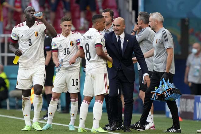 Tin nóng EURO tối 4/7: Chị gái Courtois xin lỗi Spinazzola - 3