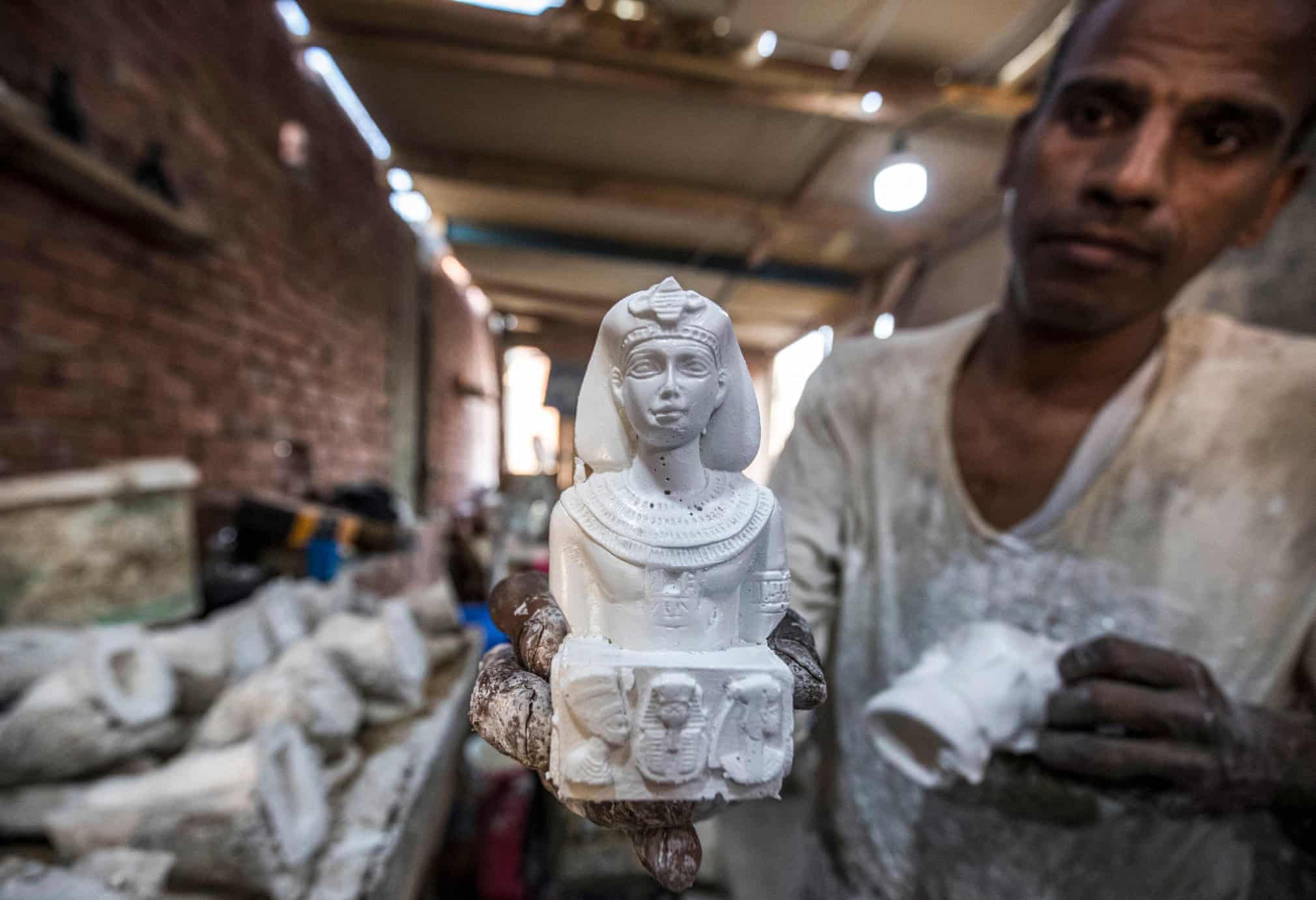 Ai Cập bán bản sao cổ vật để phục hồi du lịch - 10