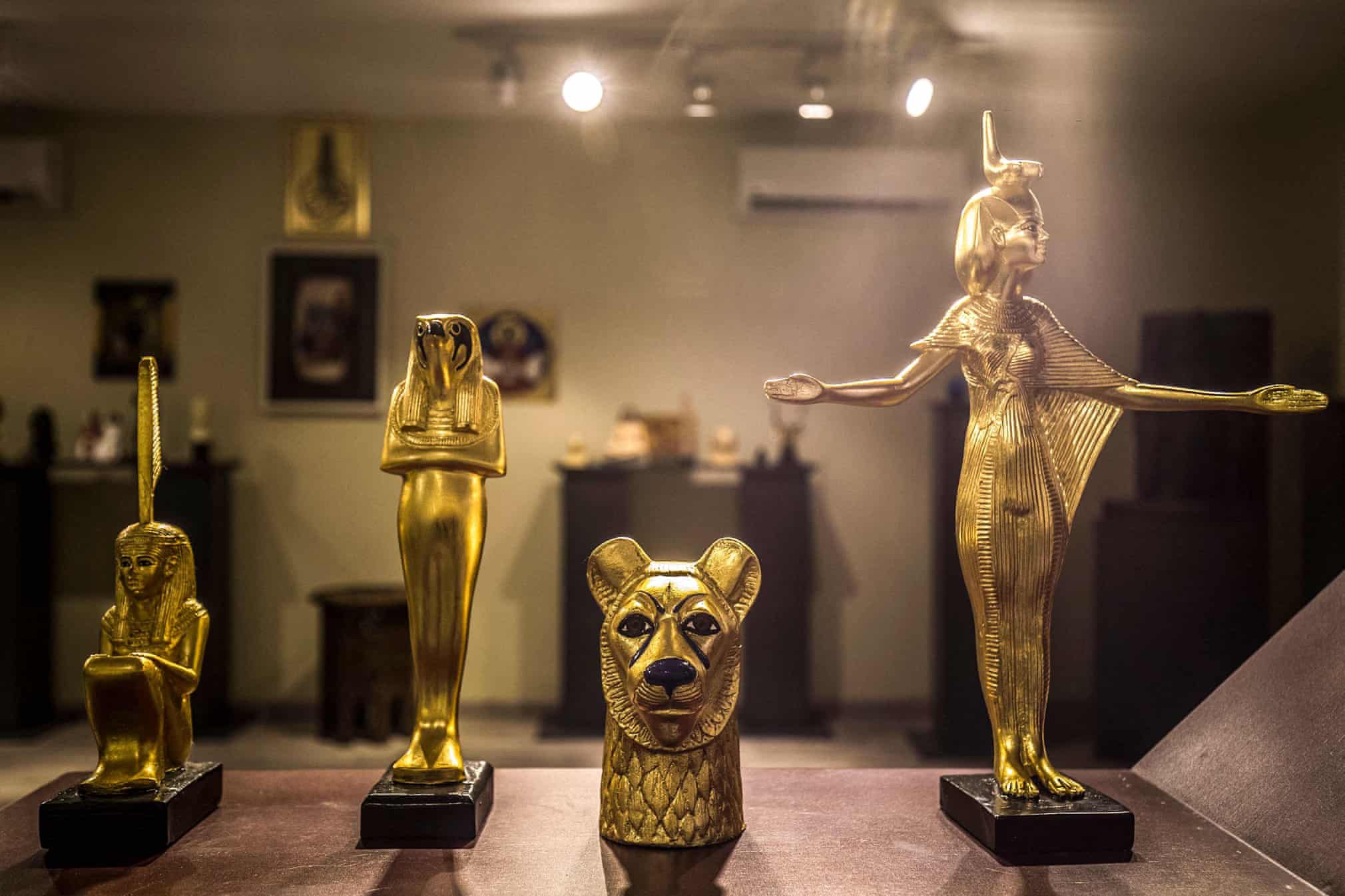 Ai Cập bán bản sao cổ vật để phục hồi du lịch - 11