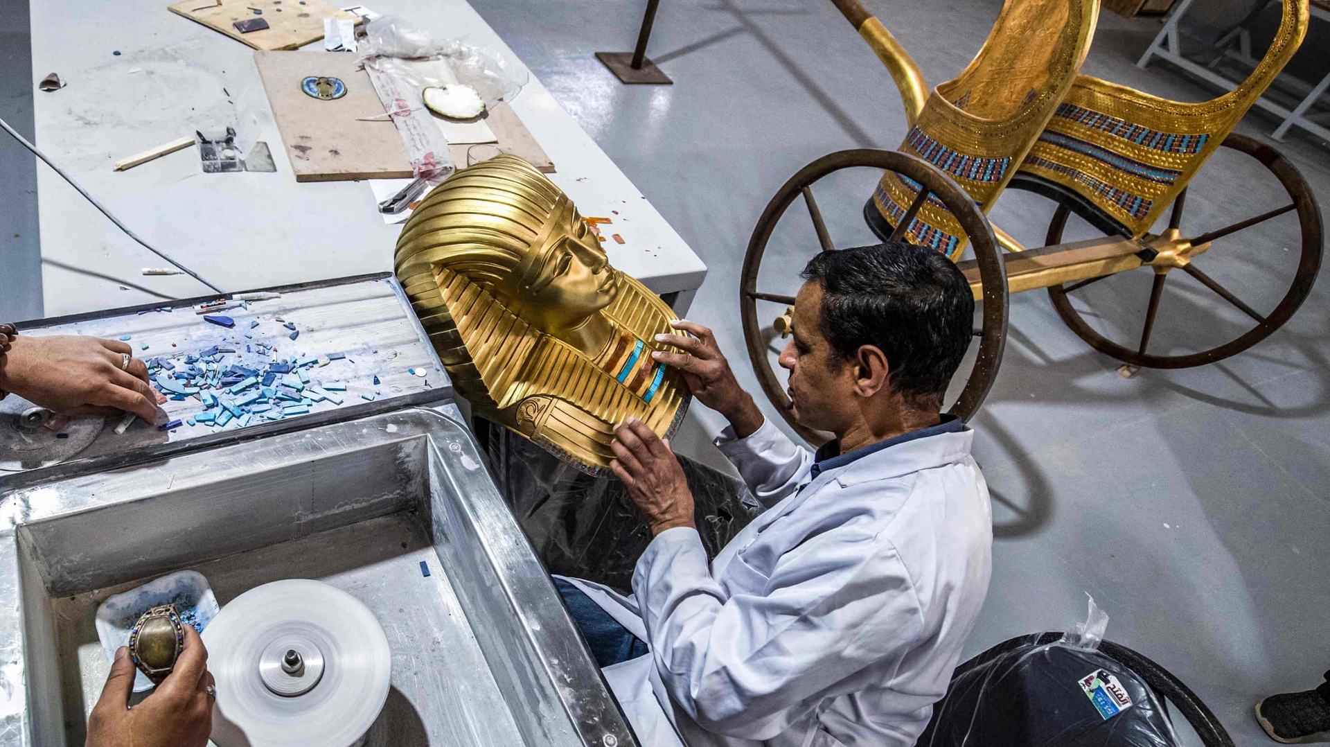 Ai Cập bán bản sao cổ vật để phục hồi du lịch - 1