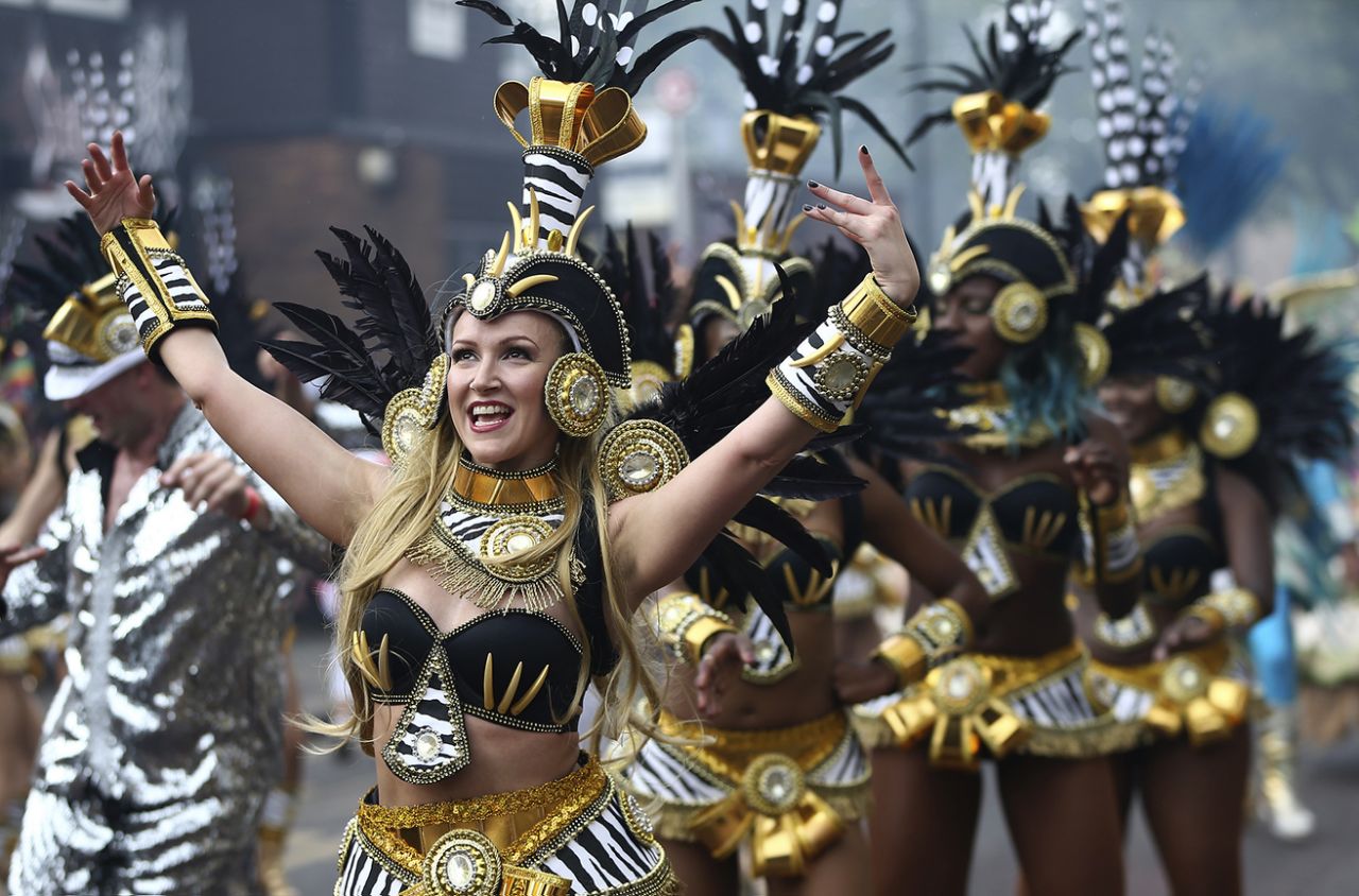 Notting Hill Carnival: Hấp dẫn như những trận cầu đưa đội Anh vào chung kết EURO - 8