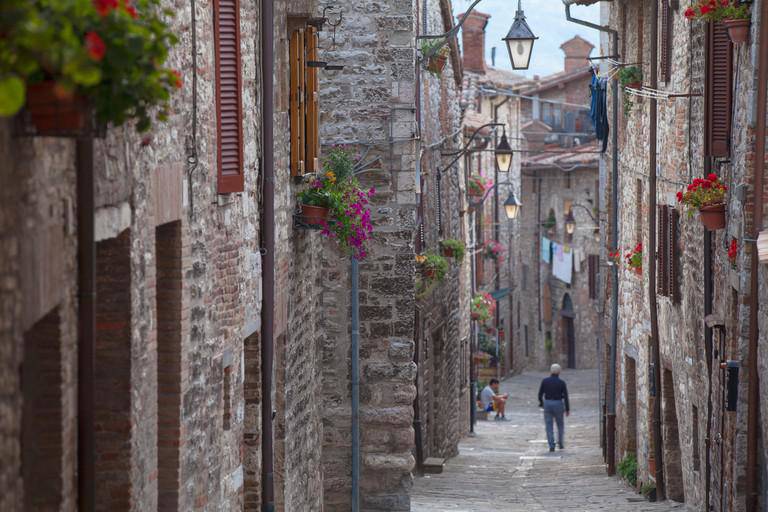 15 ngôi làng đẹp như cổ tích mà du khách chỉ có thể tìm thấy ở chốn phù hoa Italia - 14