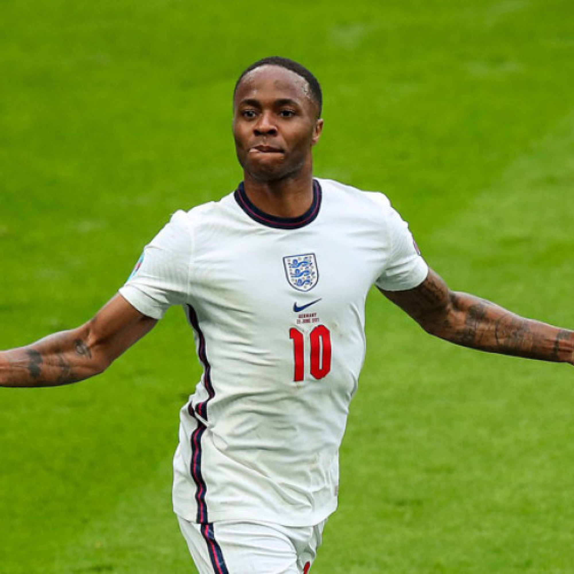Thể thao - Nhà báo Anh gây tranh cãi trước chung kết EURO: Sterling xứng đáng đoạt QBV